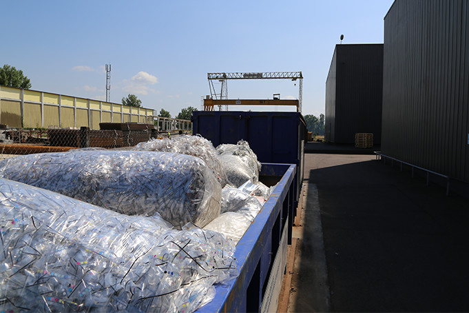 Recyclage film plastique d'emballage